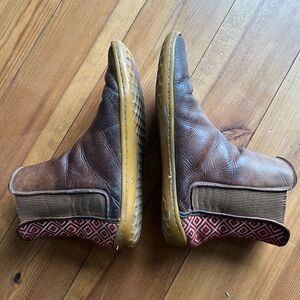 Vivobarefoot RARE unisex Leather Chelsea lined boots - 43EU